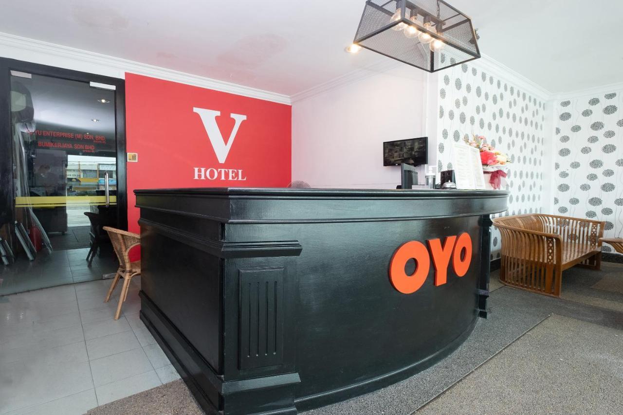 Oyo 90050 V Hotel Teluk Intan Eksteriør bilde