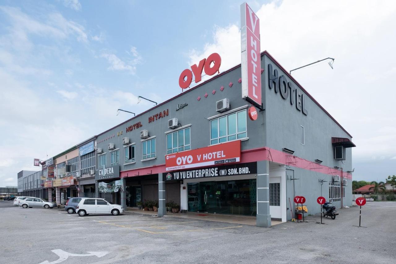 Oyo 90050 V Hotel Teluk Intan Eksteriør bilde