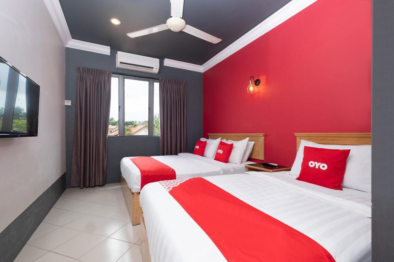 Oyo 90050 V Hotel Teluk Intan Eksteriør bilde