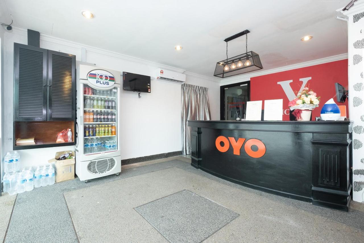 Oyo 90050 V Hotel Teluk Intan Eksteriør bilde